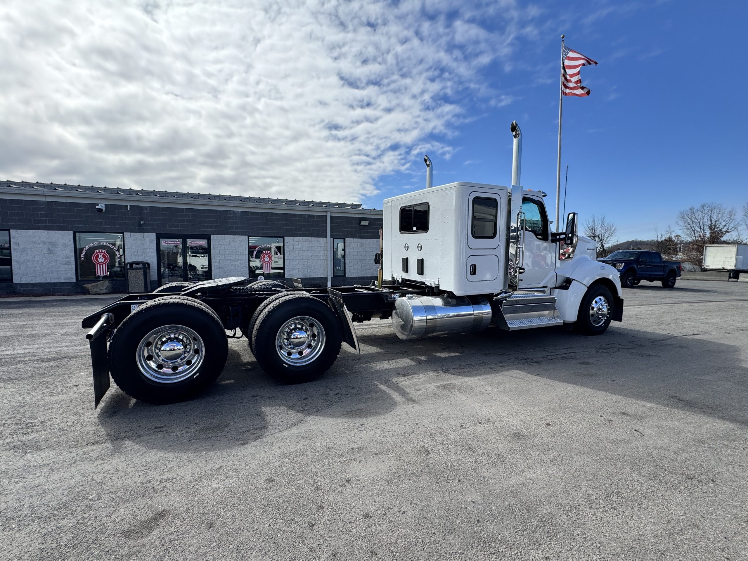 2027 KENWORTH W990 - image 5 of 6