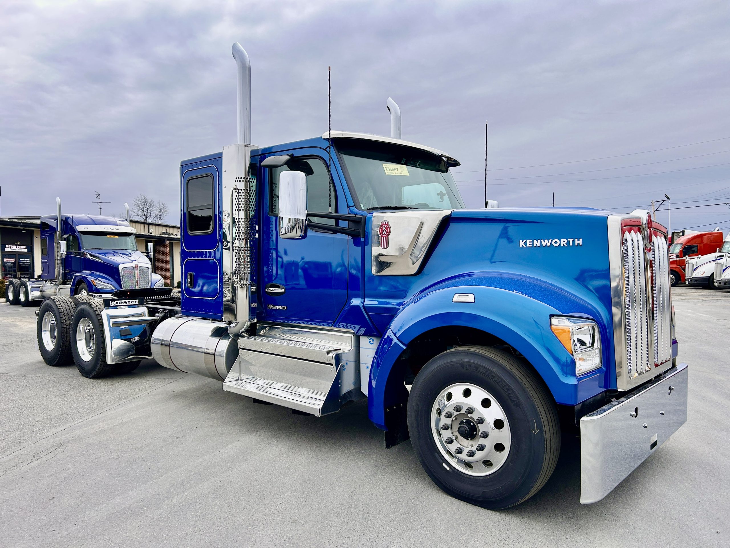 2027 KENWORTH W990 - image 3 of 6