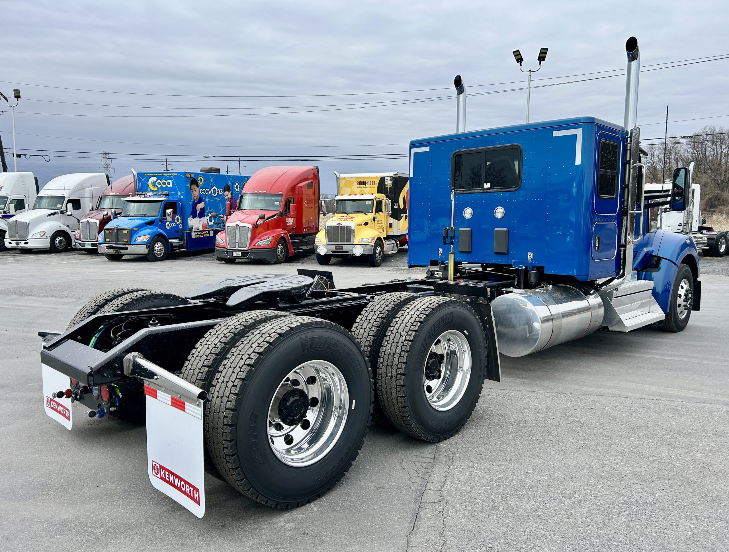 2027 KENWORTH W990 - image 5 of 6