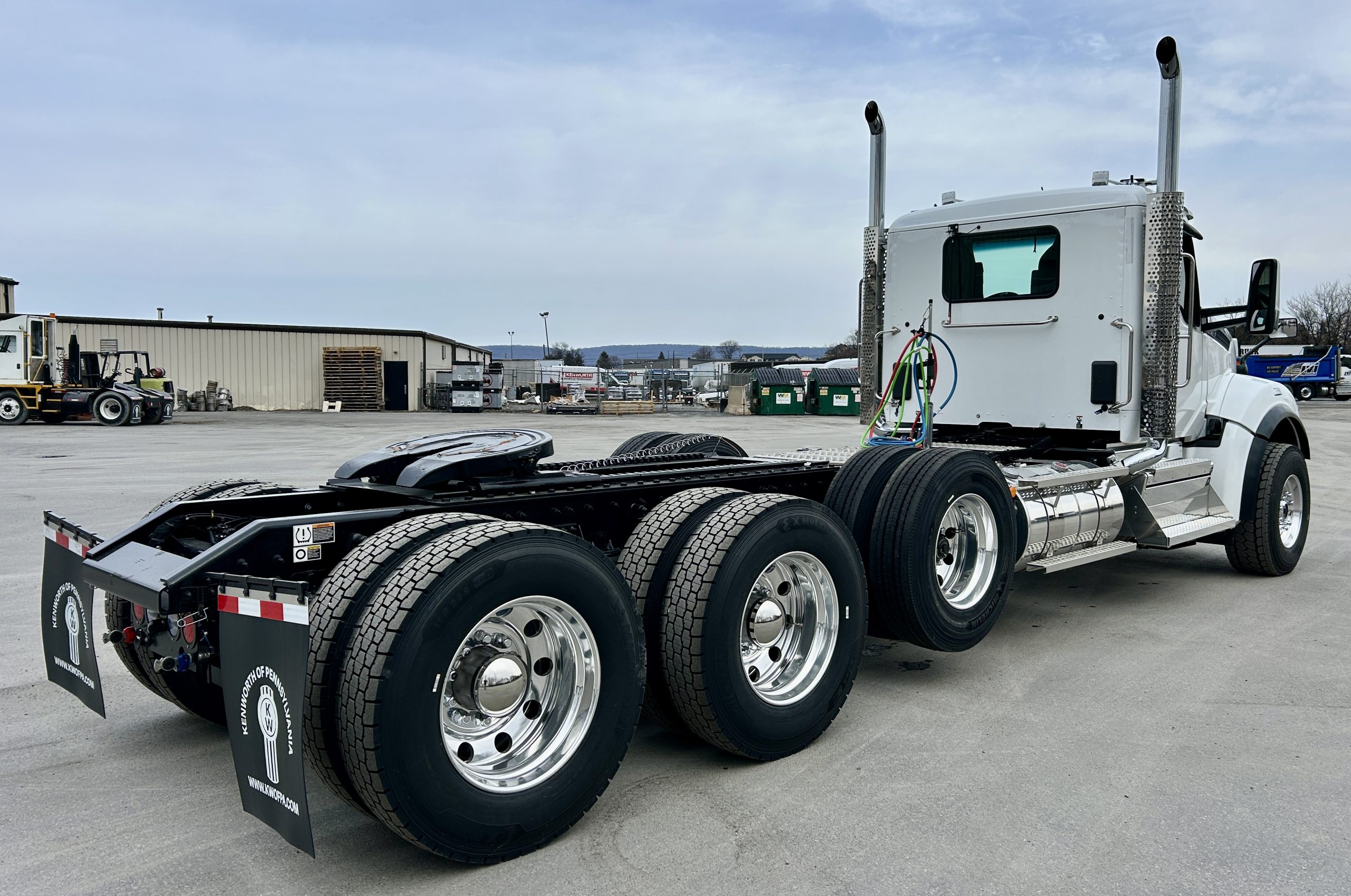 2027 KENWORTH T880 - image 5 of 6