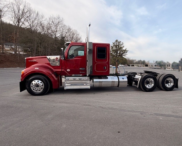 2027 KENWORTH W990 - image 2 of 5