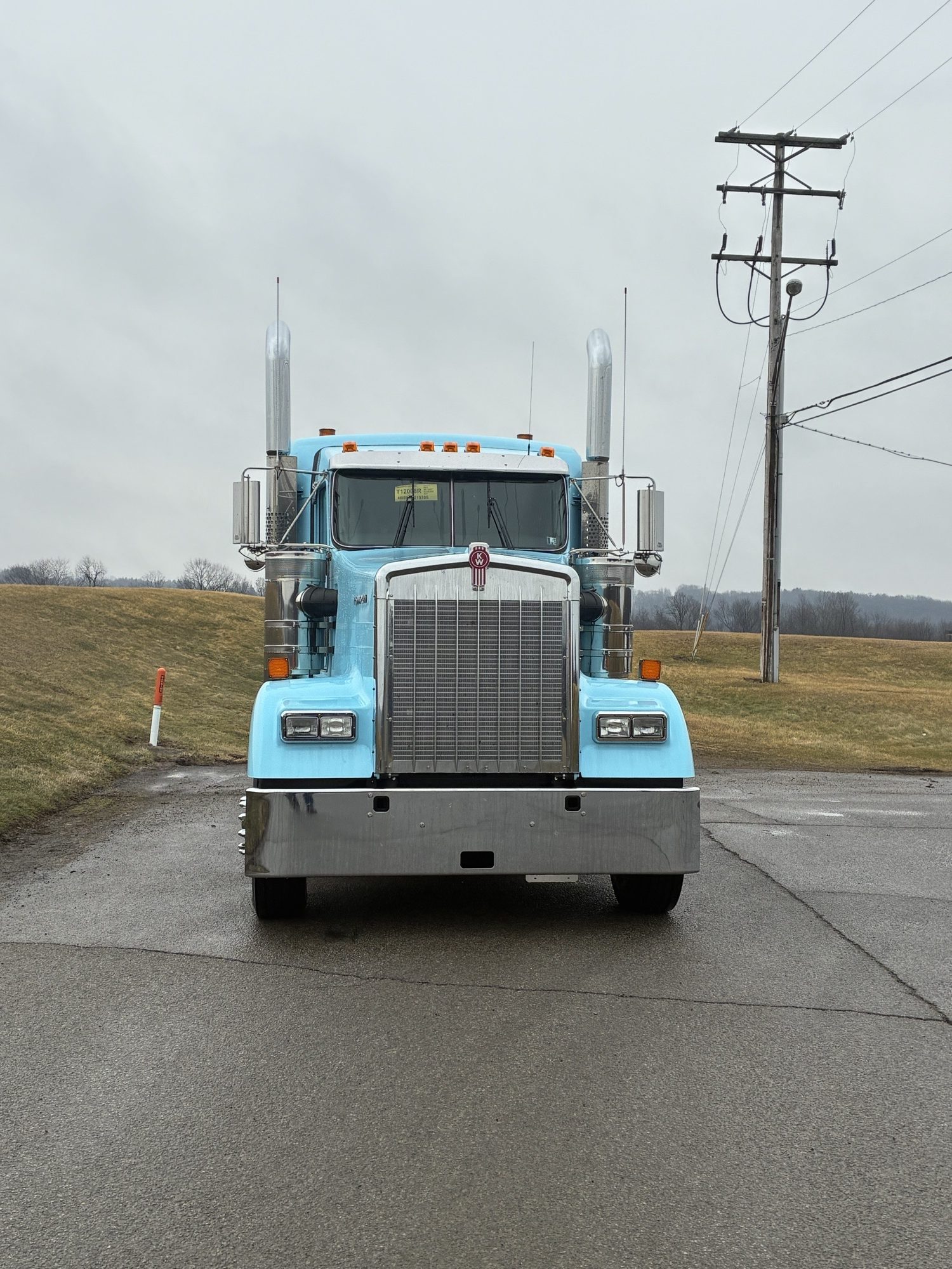 2026 KENWORTH W900 - image 4 of 6