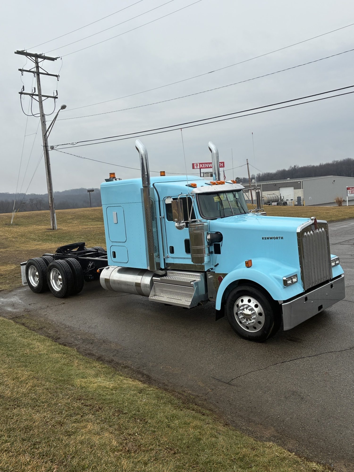 2026 KENWORTH W900 - image 5 of 6