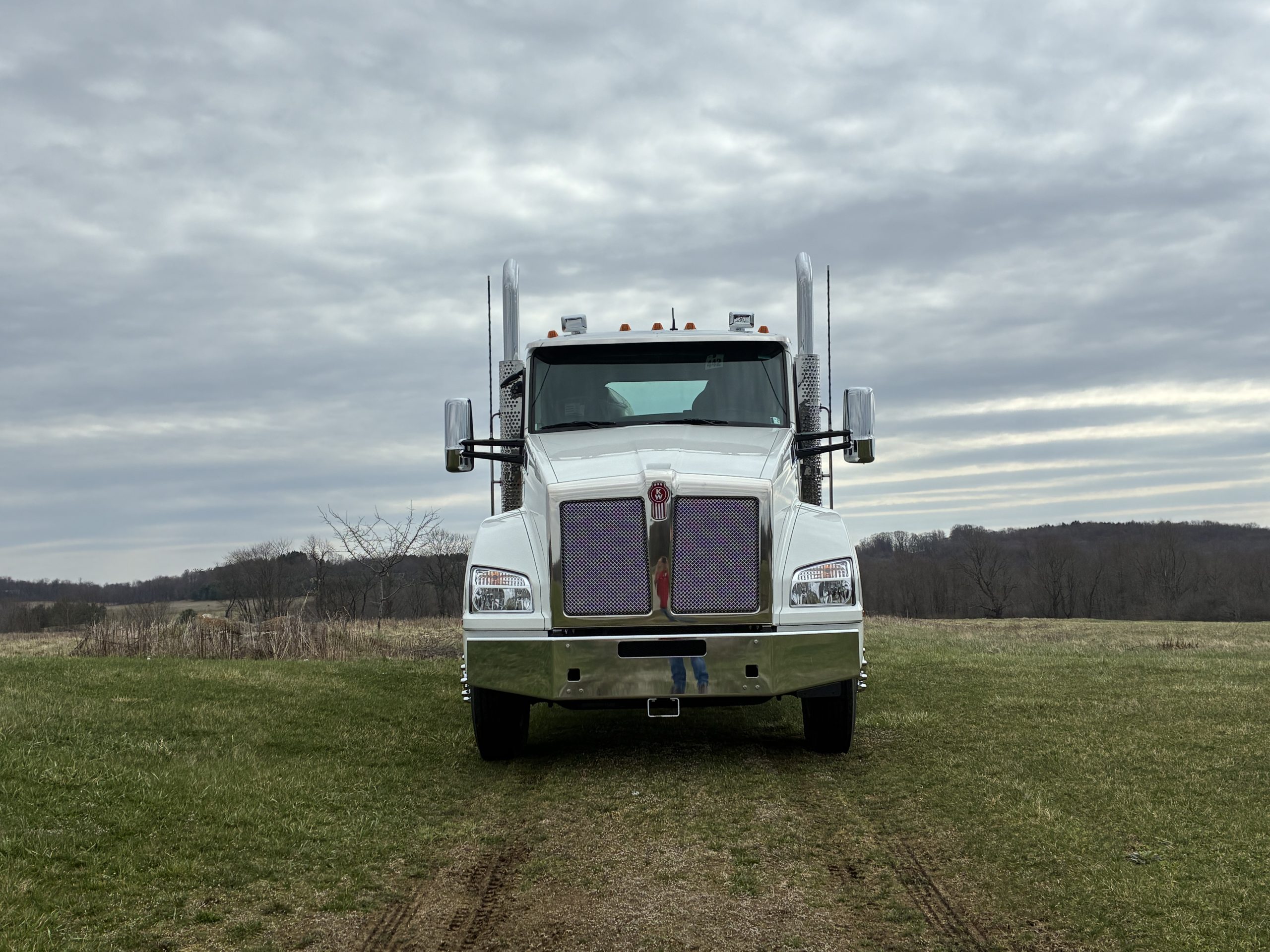 2027 KENWORTH T880 2027 KENWORTH T880 - image 3 of 6