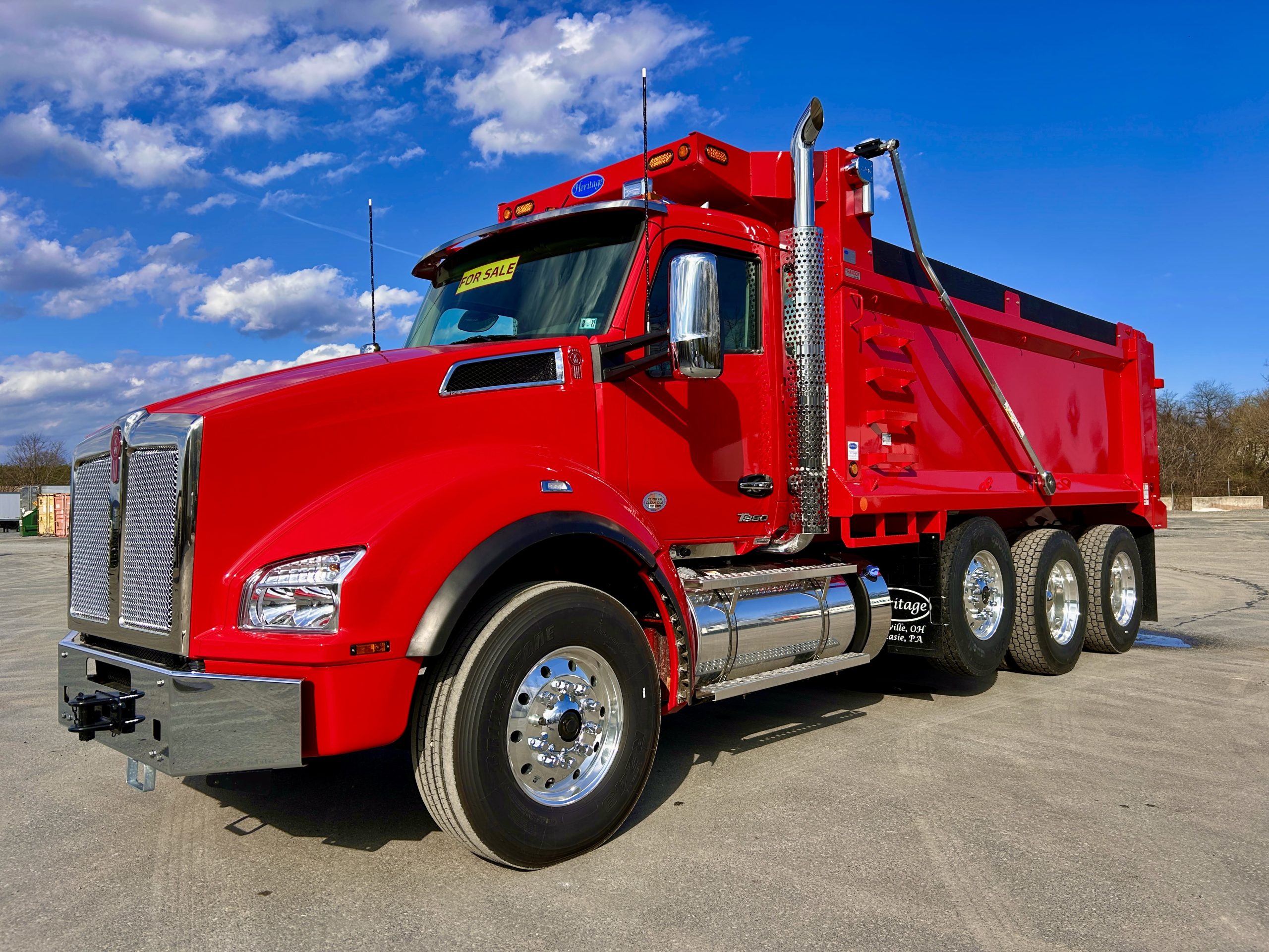 2027 KENWORTH T880 2027 KENWORTH T880 - image 1 of 6