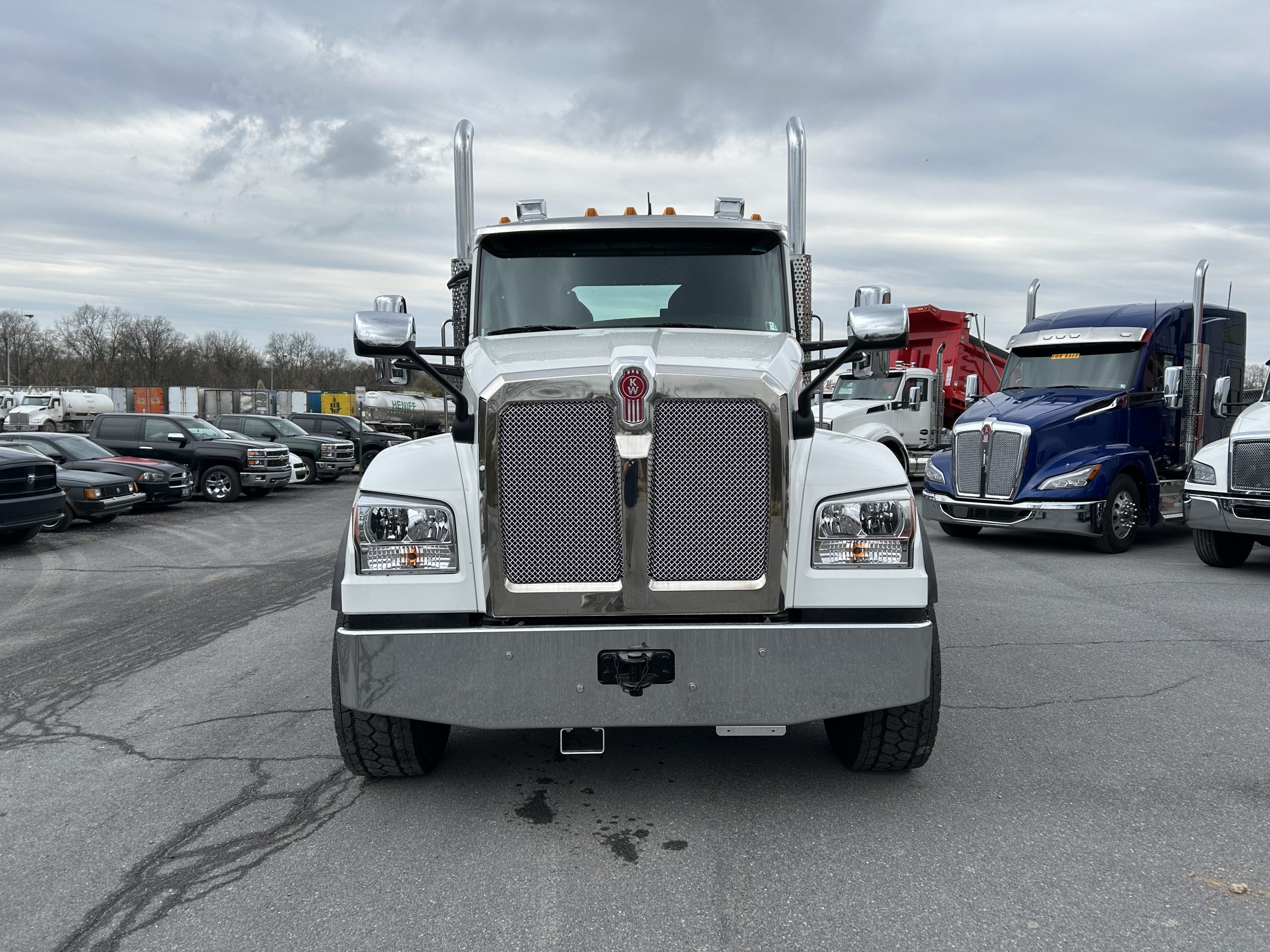2027 KENWORTH T880 2027 KENWORTH T880 - image 2 of 6