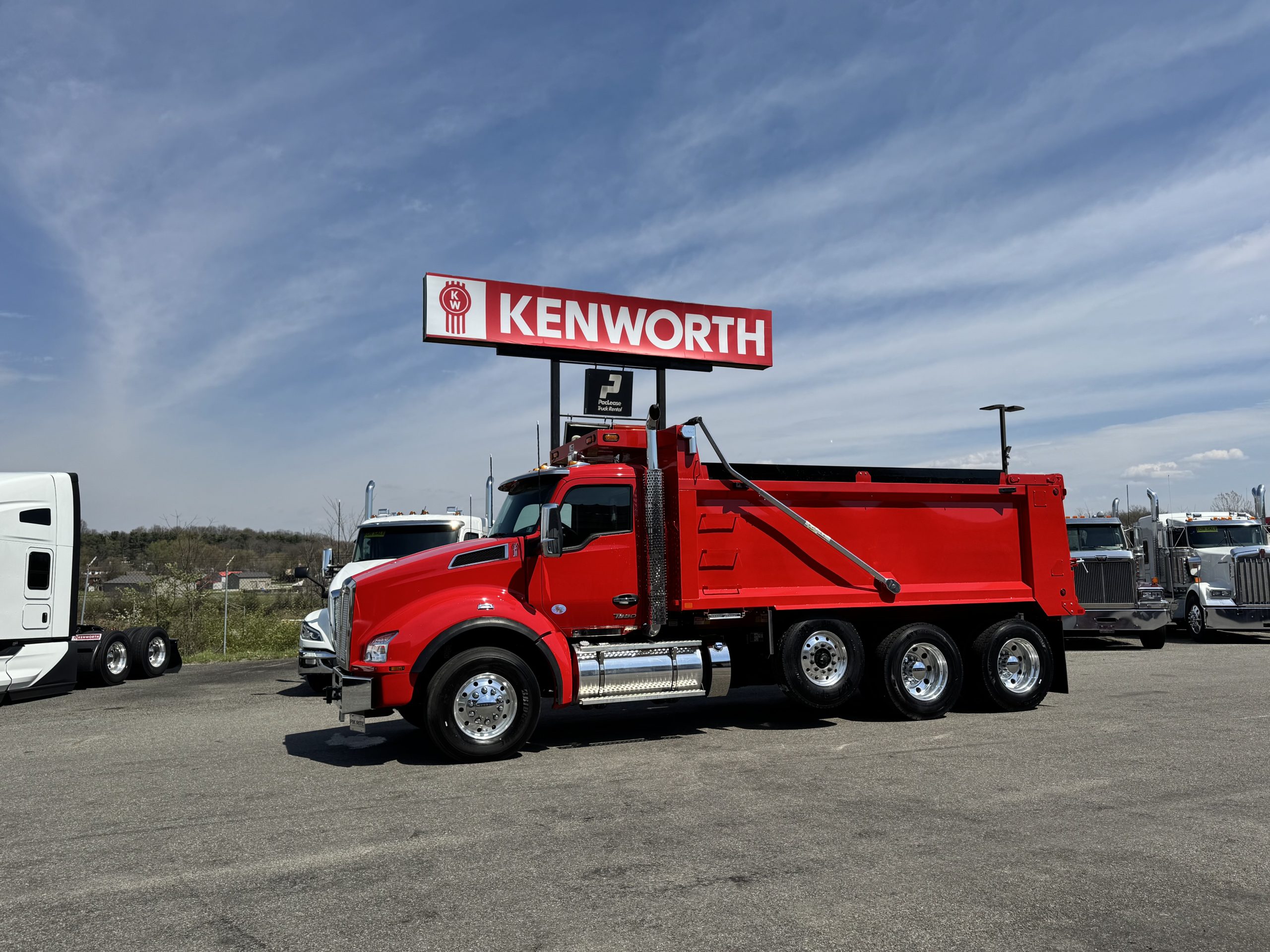 2027 KENWORTH T880 2027 KENWORTH T880 - image 1 of 6