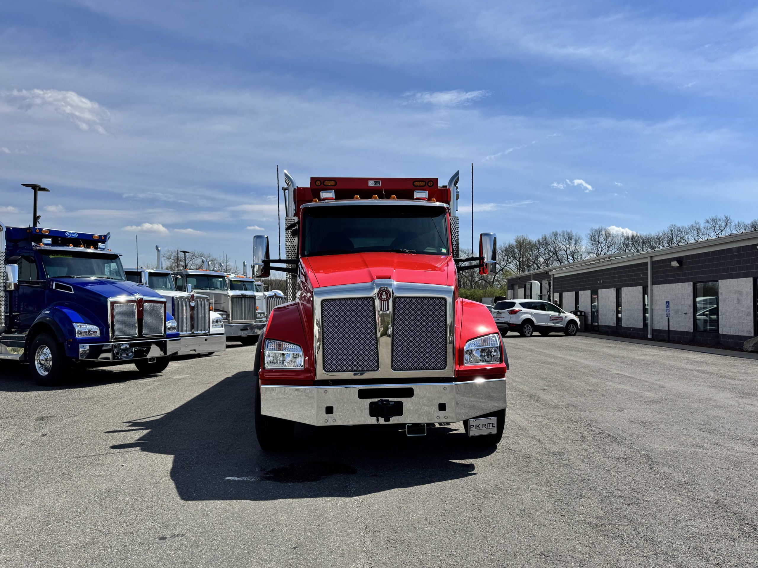 2027 KENWORTH T880 2027 KENWORTH T880 - image 2 of 6