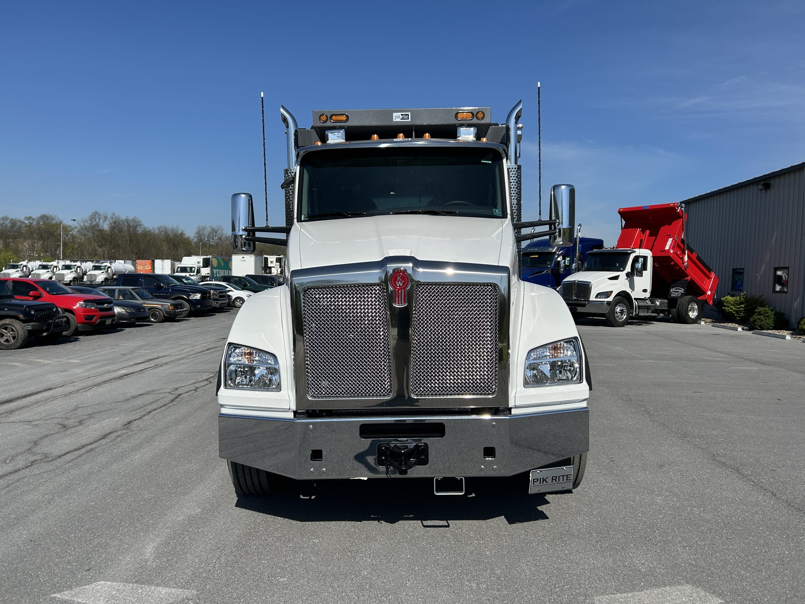 2027 KENWORTH T880 2027 KENWORTH T880 - image 2 of 6