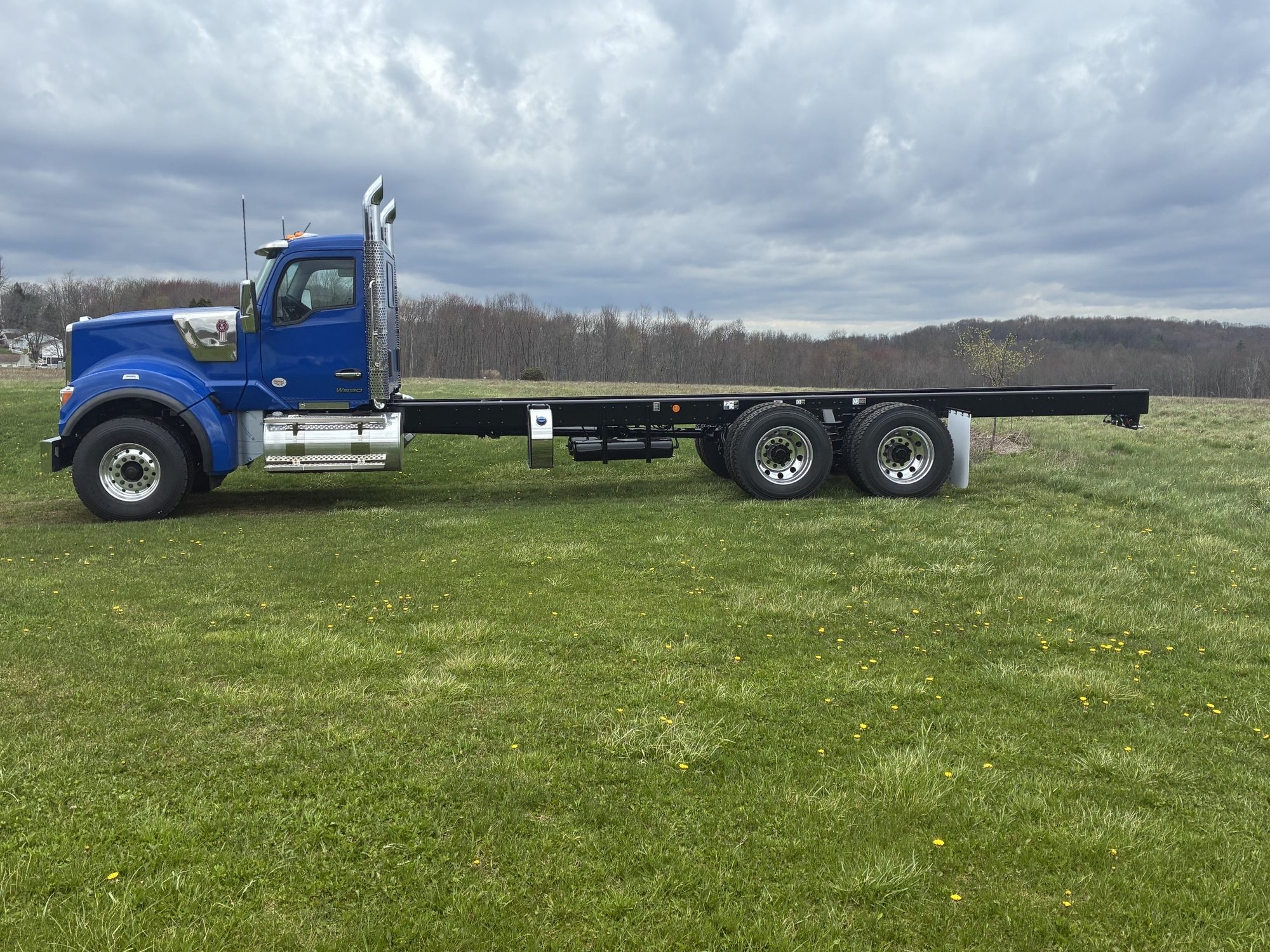 2027 KENWORTH W990 2027 KENWORTH W990 - image 2 of 6