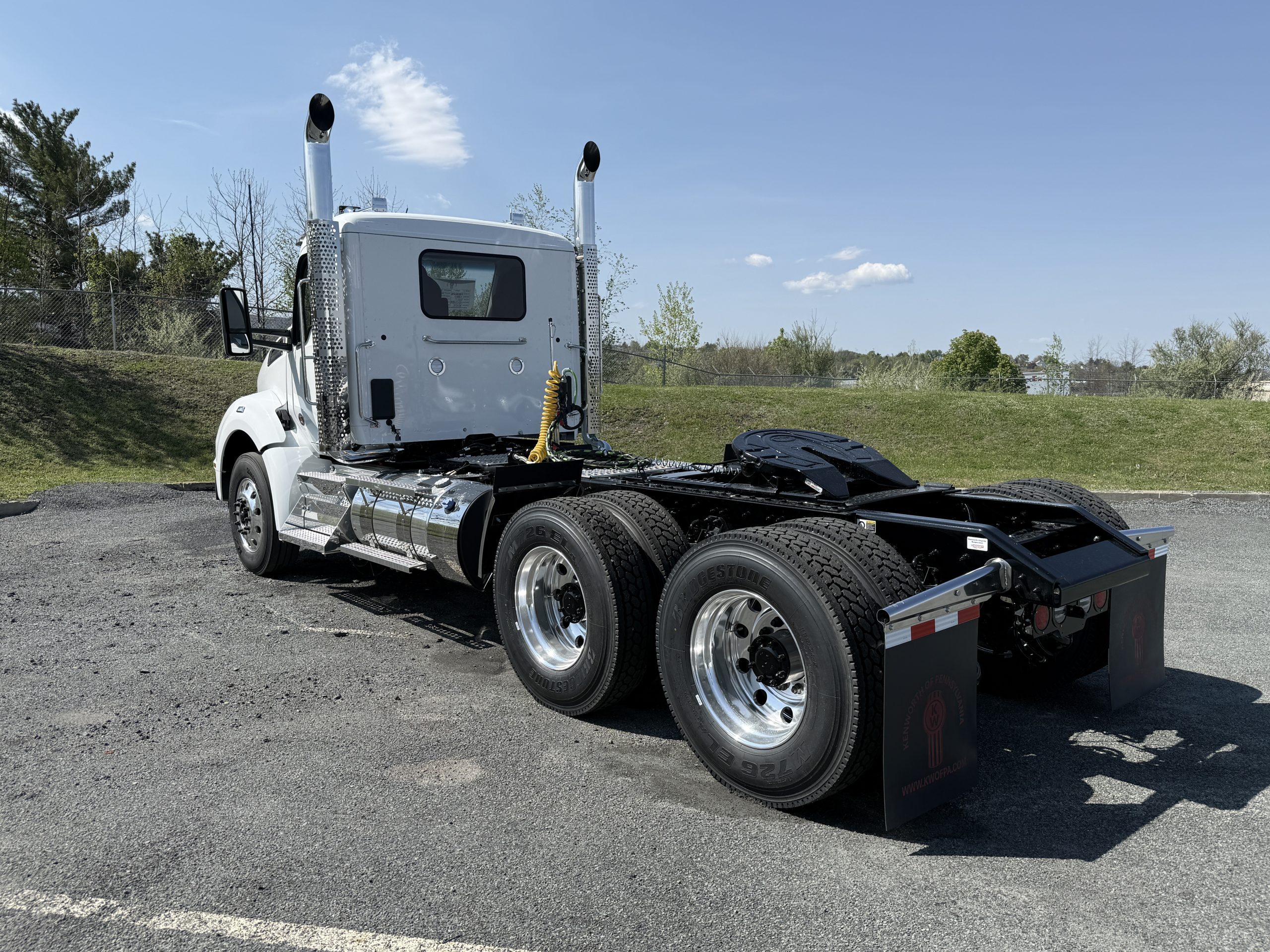 2027 KENWORTH T880 2027 KENWORTH T880 - image 4 of 6