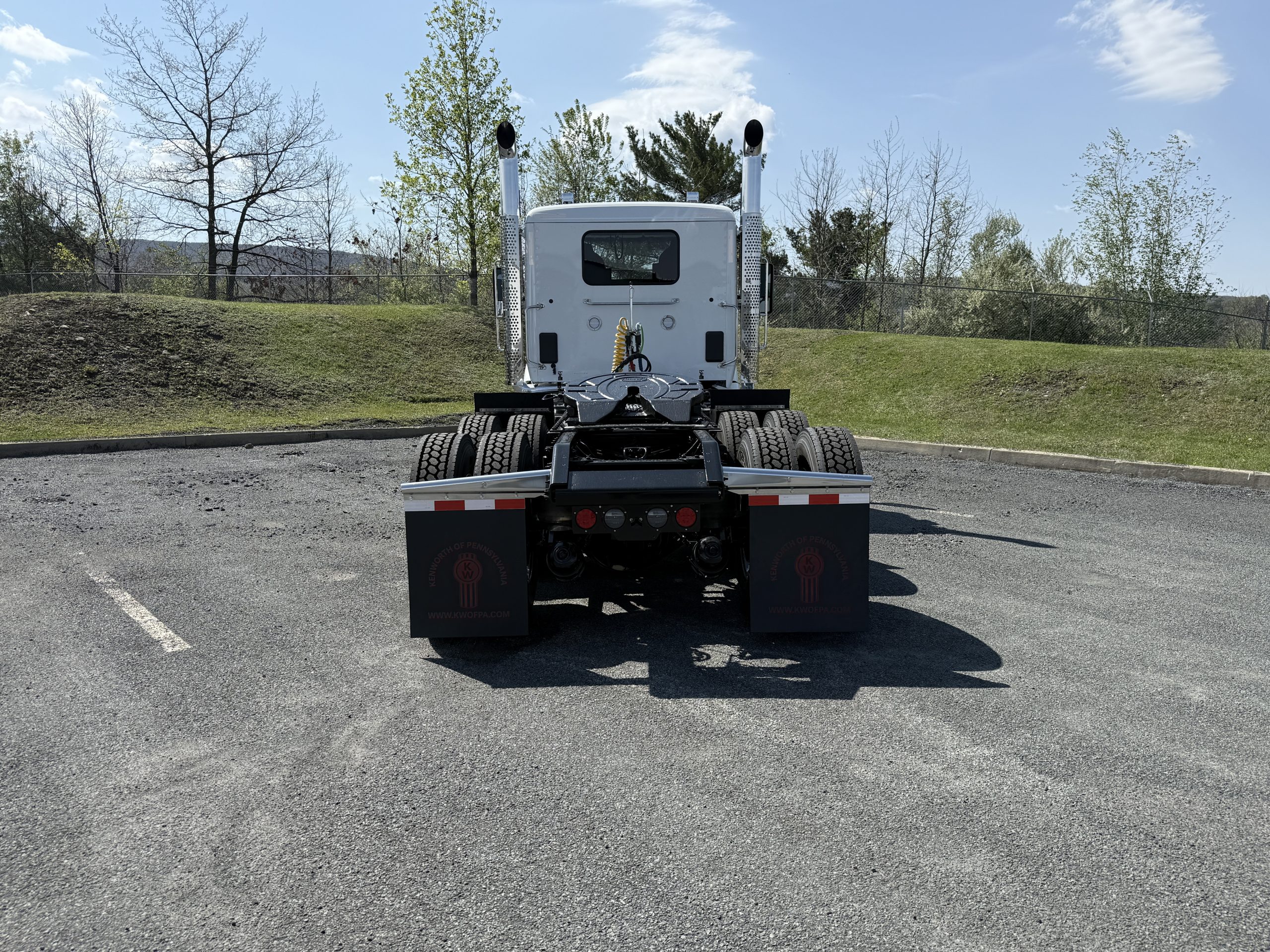 2027 KENWORTH T880 2027 KENWORTH T880 - image 5 of 6