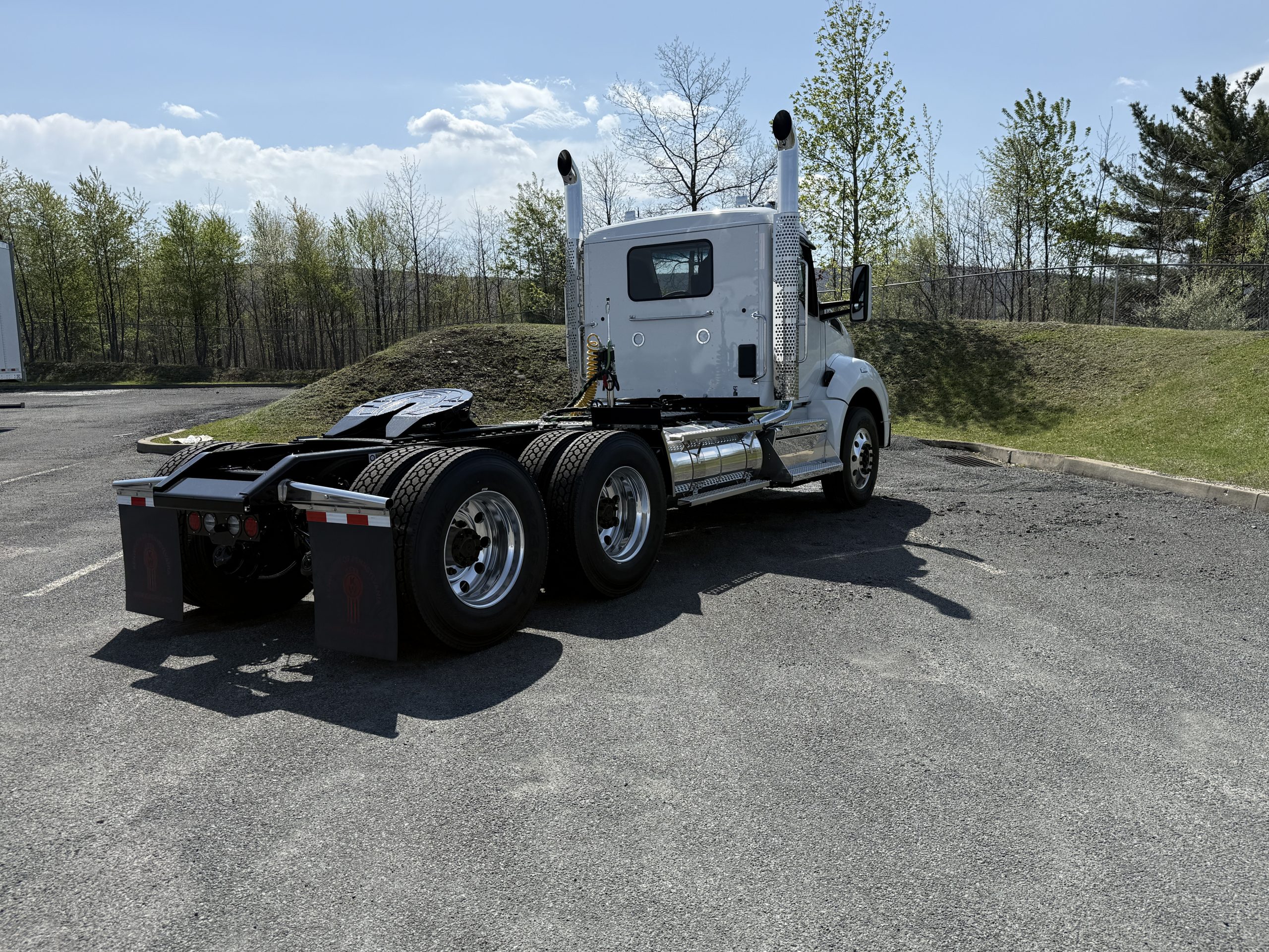 2027 KENWORTH T880 2027 KENWORTH T880 - image 6 of 6