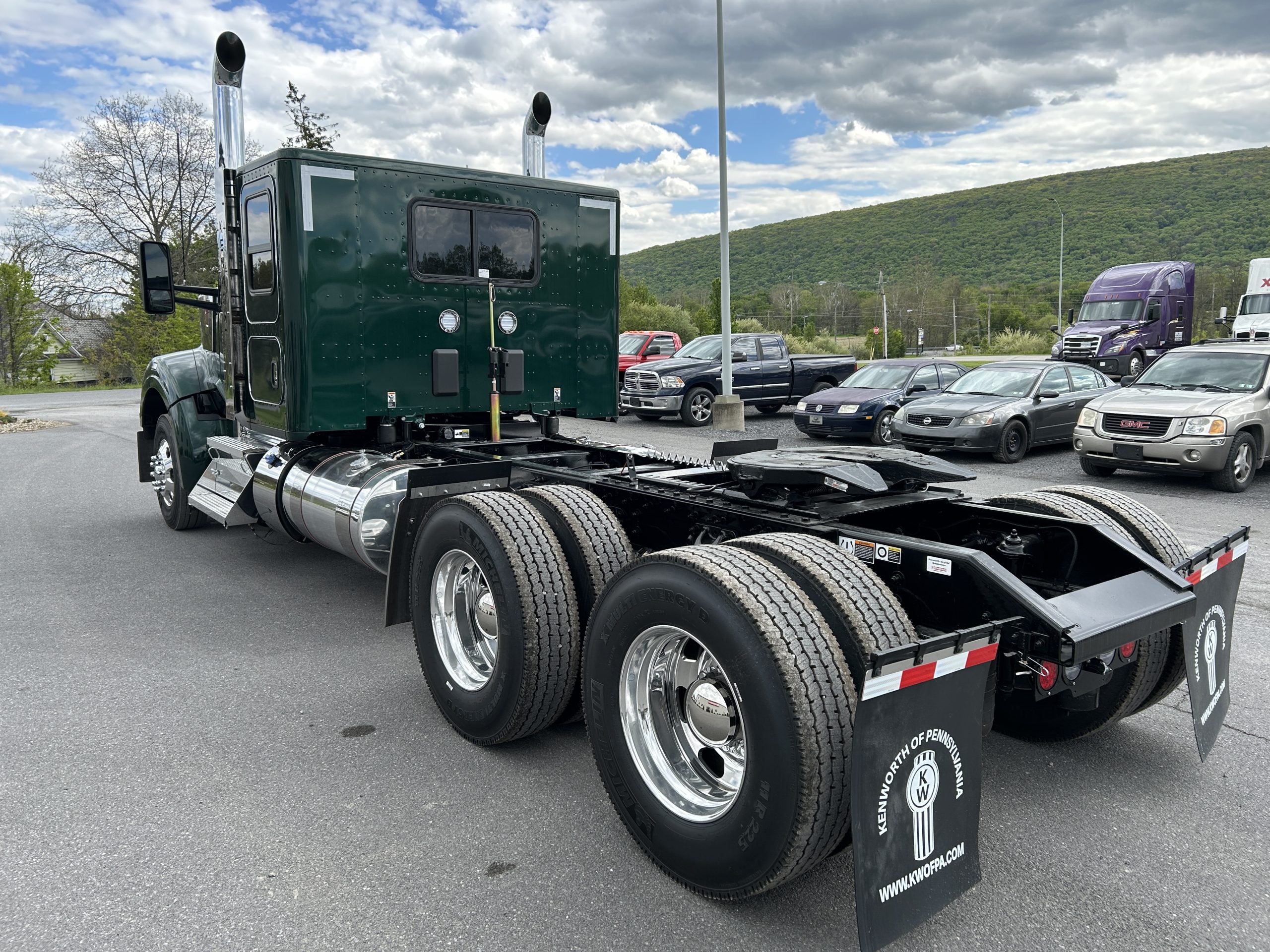 2027 KENWORTH W990 2027 KENWORTH W990 - image 4 of 6