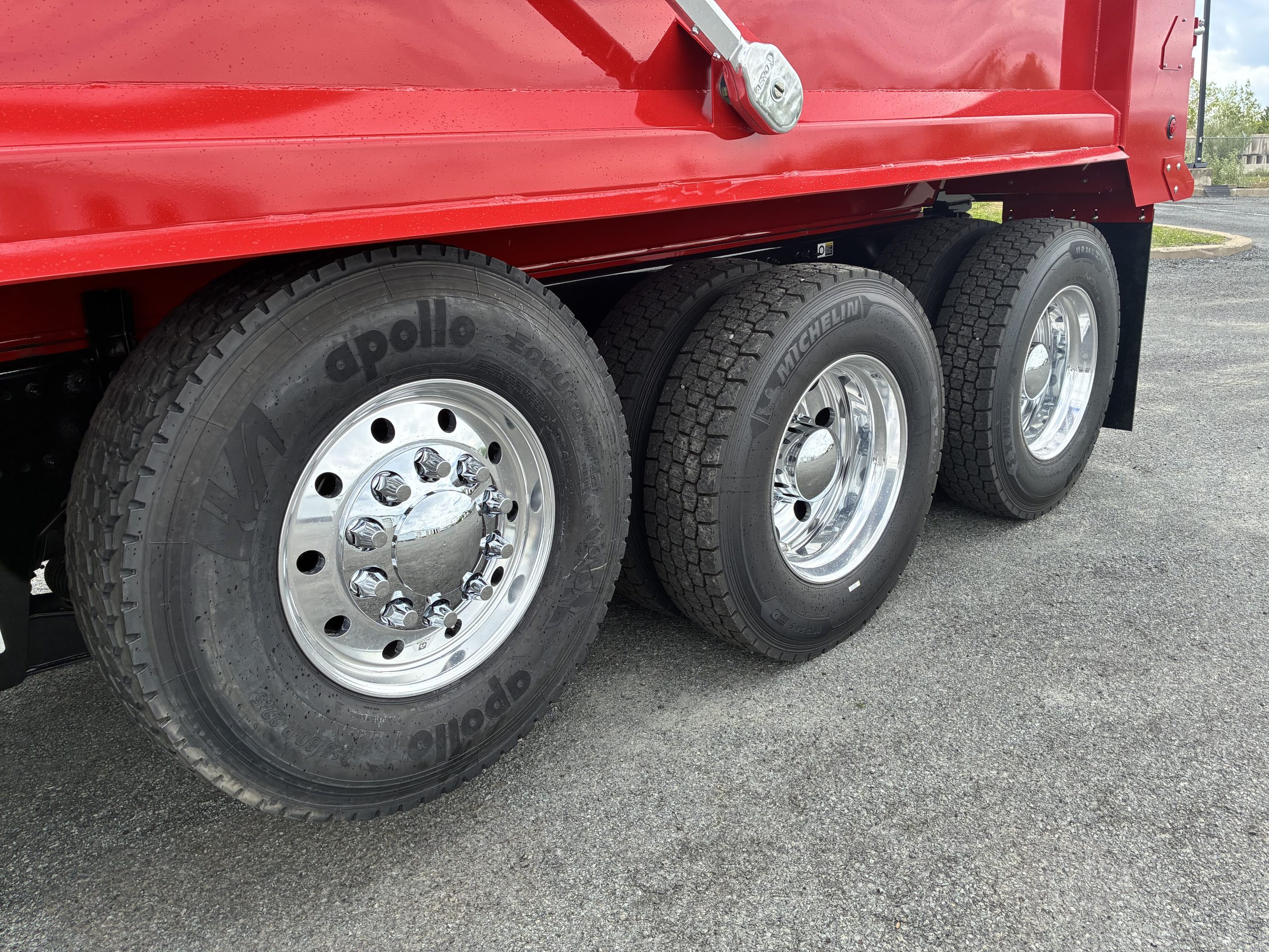 2027 KENWORTH T880 2027 KENWORTH T880 - image 3 of 6
