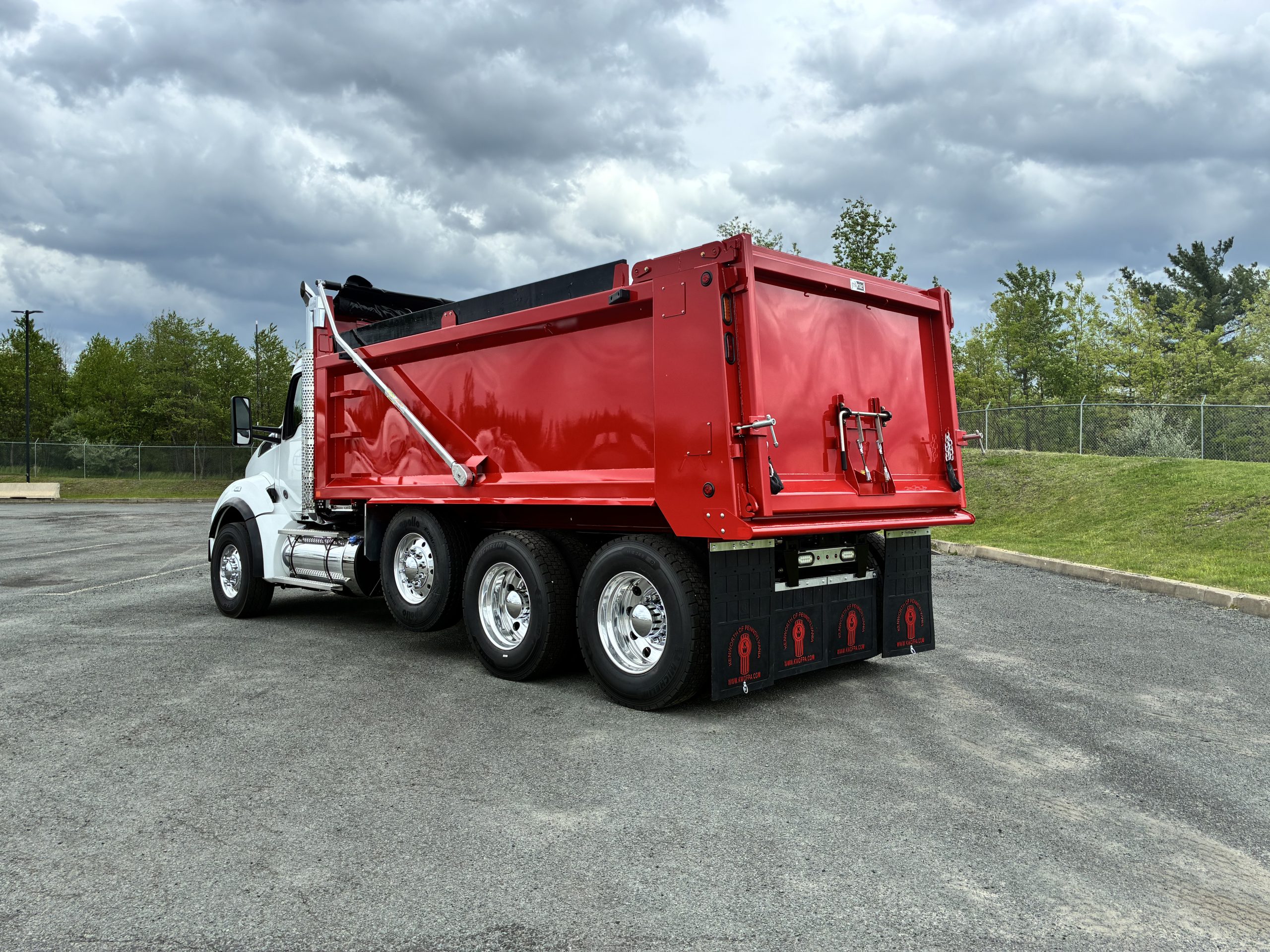 2027 KENWORTH T880 2027 KENWORTH T880 - image 4 of 6