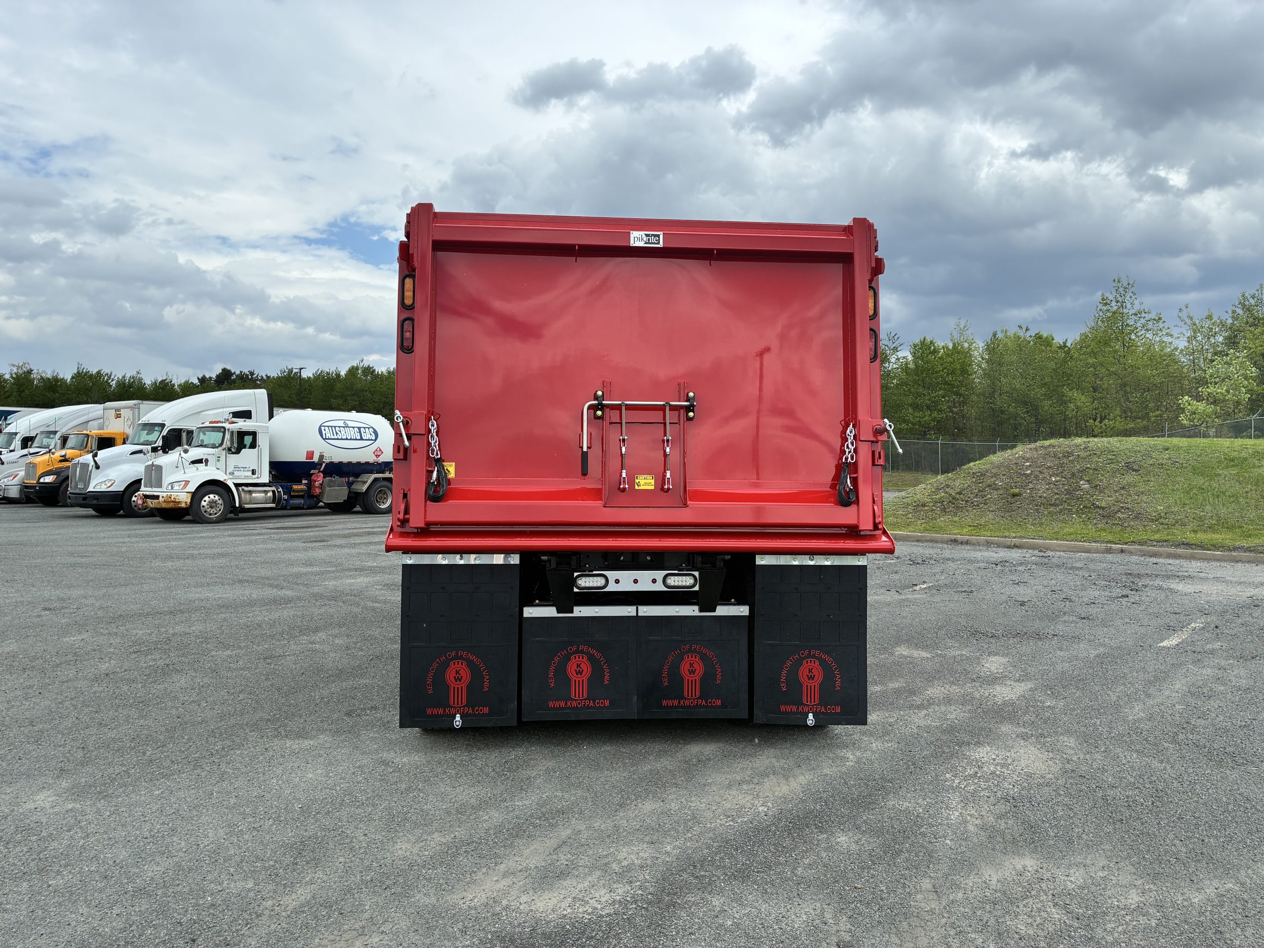 2027 KENWORTH T880 2027 KENWORTH T880 - image 5 of 6