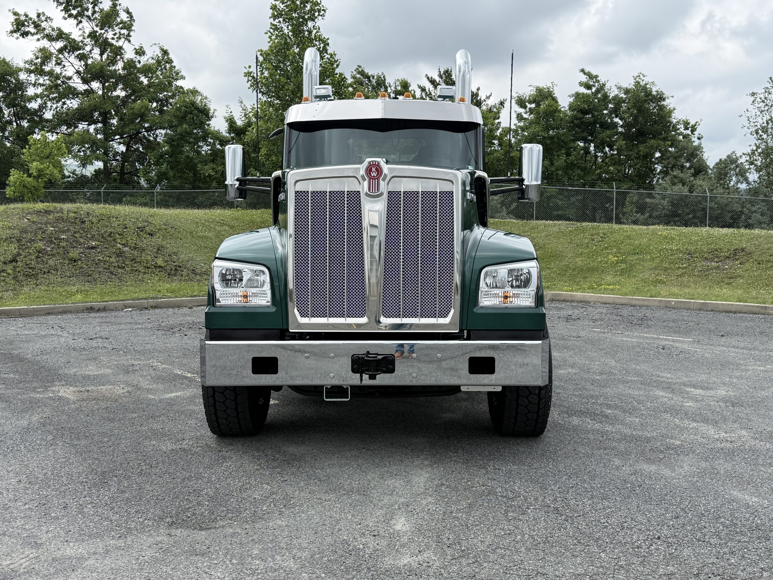 2027 KENWORTH W990 2027 KENWORTH W990 - image 2 of 6