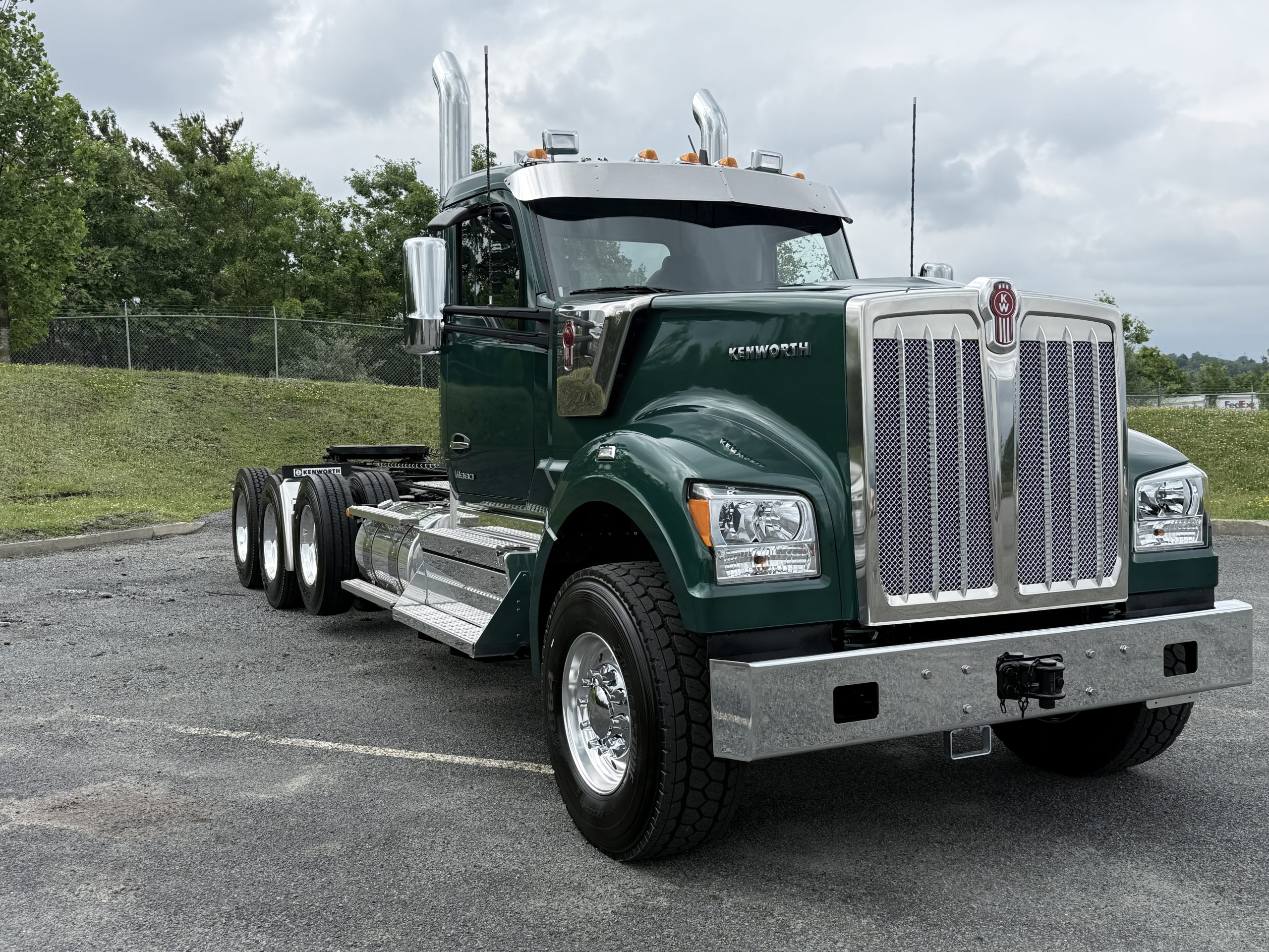 2027 KENWORTH W990 2027 KENWORTH W990 - image 3 of 6