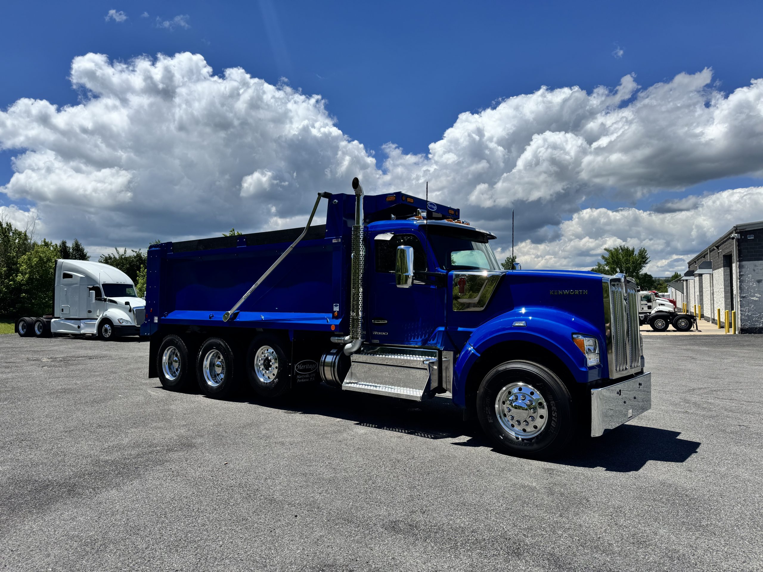 2027 KENWORTH W990 2027 KENWORTH W990 - image 3 of 6