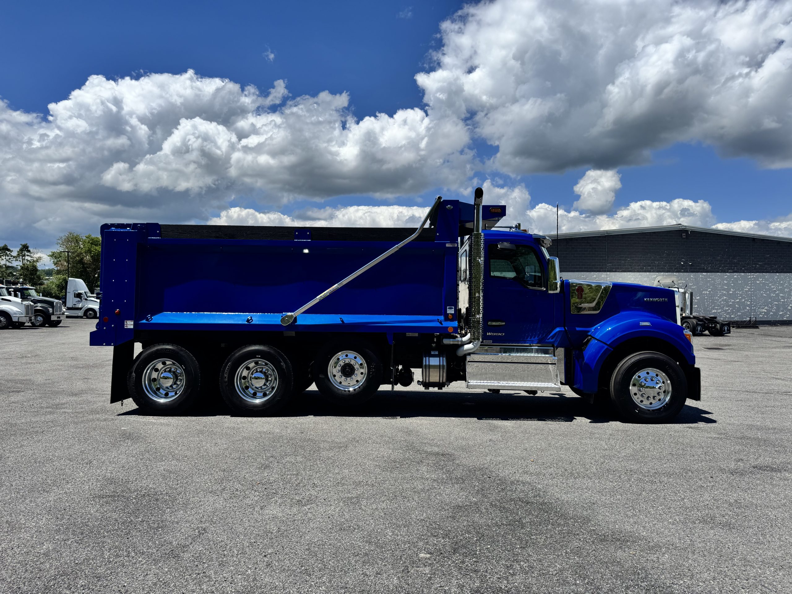 2027 KENWORTH W990 2027 KENWORTH W990 - image 4 of 6