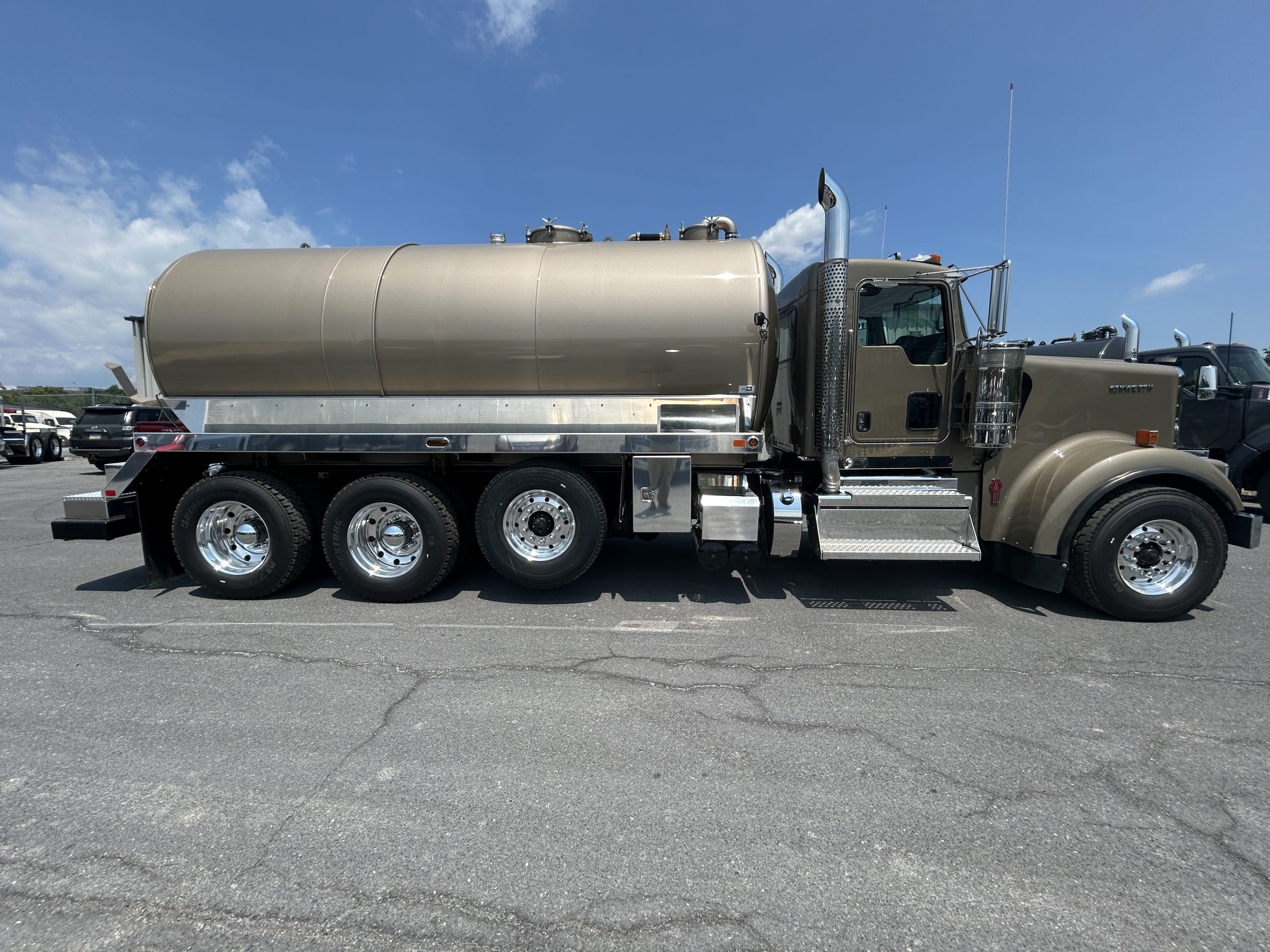 2027 KENWORTH W900 2027 KENWORTH W900 - image 6 of 6