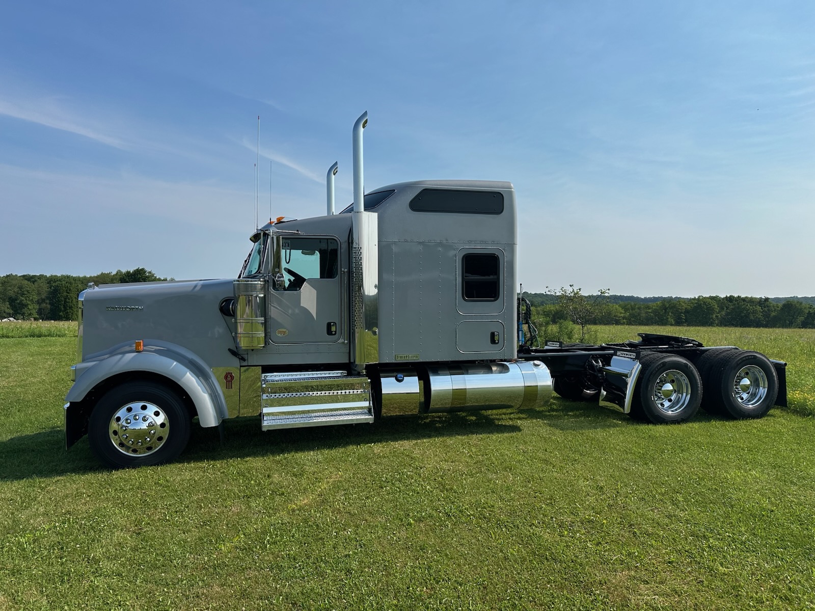 2027 KENWORTH W900 2027 KENWORTH W900 - image 3 of 6