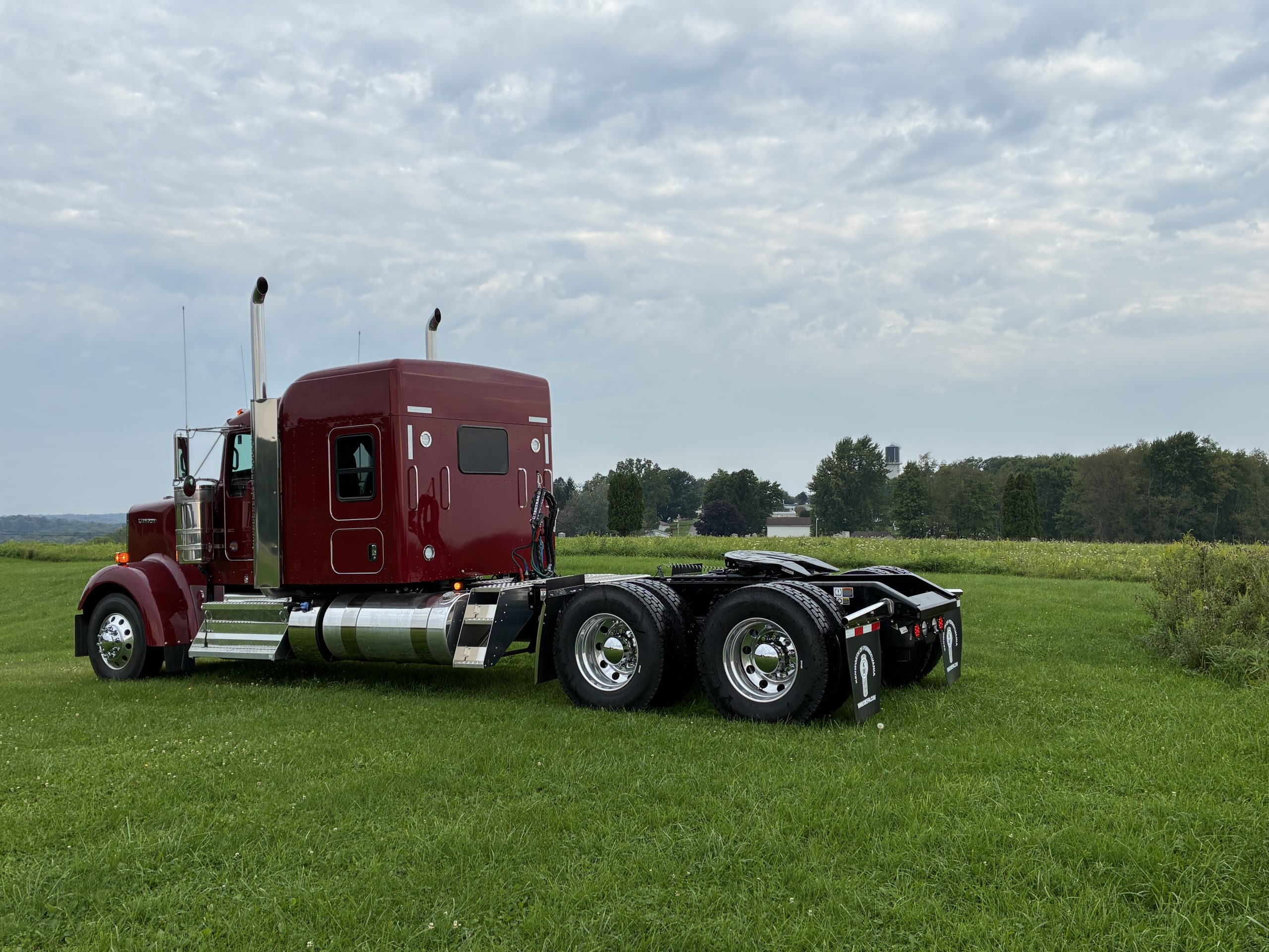 2027 KENWORTH W900 - image 3 of 6
