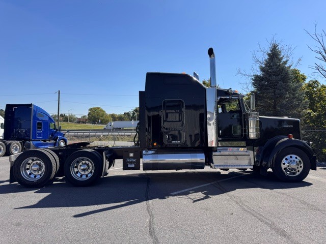 2023 KENWORTH W900 2023 KENWORTH W900 - image 5 of 6